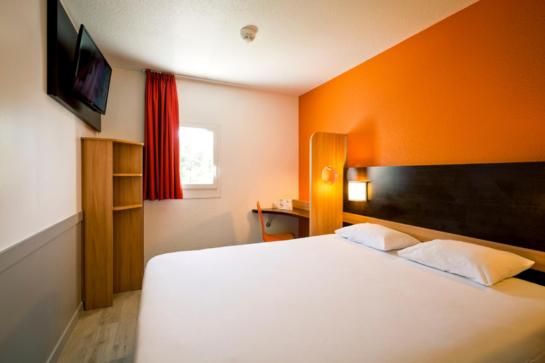 Bedroom 3, Premiere Classe Geneve - Aeroport - Prevessin, Ain