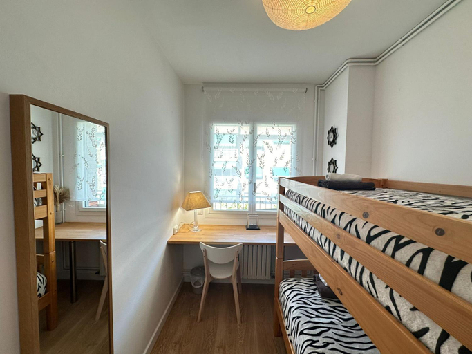 Others 4, Rooms Borrell, Barcelona