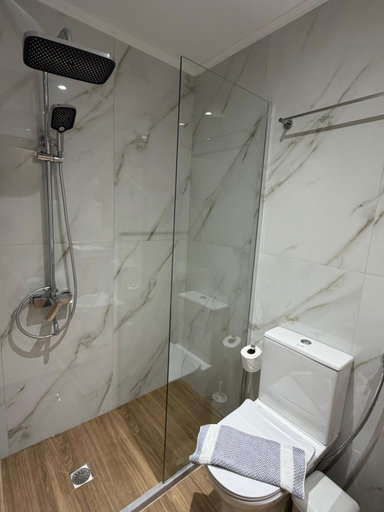 Bathroom 5, Mark Hotel, Crete