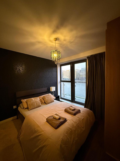 Others 4, Liffey River View Private En-suite Double Room in Shared Apartment, Grand Canal Dock, Dublin