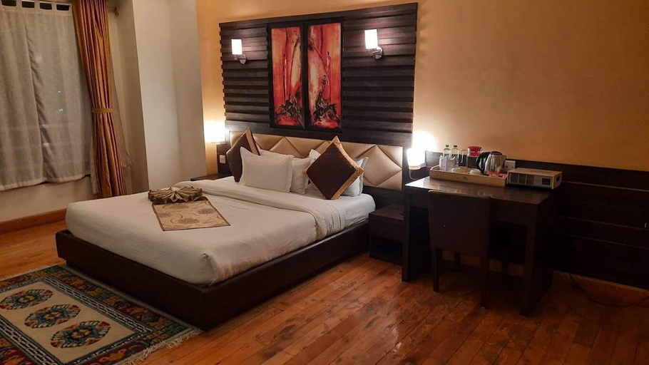 Room 4, Hotel White Tara, Chang