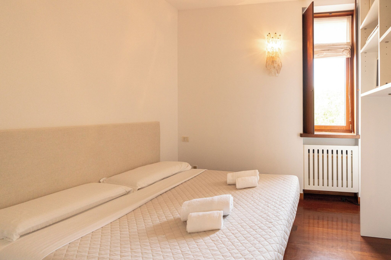 Room 2, Residenza vista mozzafiato Ponte Pietra, Verona