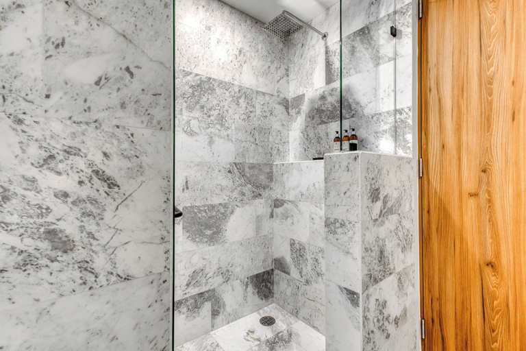 Bathroom 2, Luxury 2 BR Condo - Rooftop Pool With City View, Mexico City