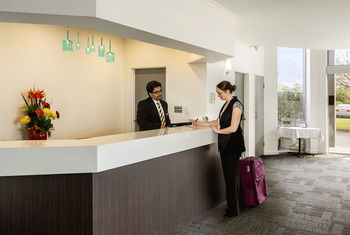Others 5, Nightelier Doncaster, Manningham - West