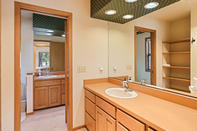 Interior 4, Tokatee 1, Deschutes