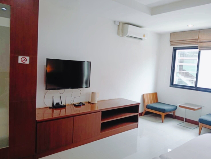 Others 4, Yon INN Sukhumvit 4 - BTS Nana, Khlong Toey