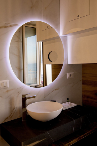 Bathroom 5, Casa Mare Beachfront Luxury Suites, Salerno
