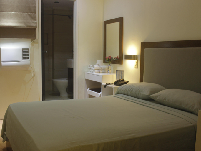 Bedroom 5, Ridgecrest Gardens Hotel, Olongapo City