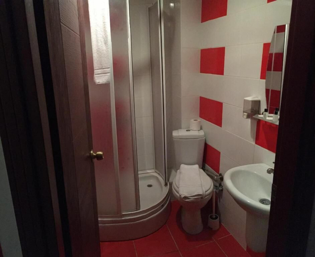 Bathroom 4, Red White Hotel, Fatih