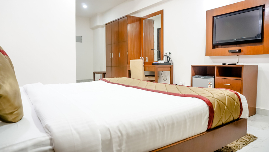 Bedroom 3, The Altruist Navi Mumbai Hotel, Thane