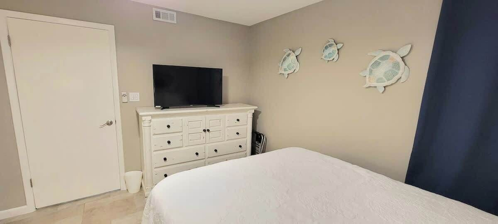 Room 2, On Beach Incredible Views - Remodel, Cameron