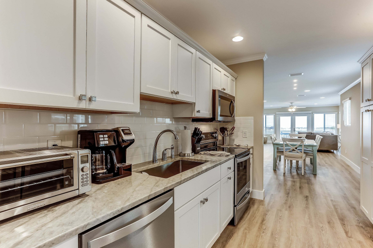 Interior 2, 2958 S Fletcher Ave, Nassau
