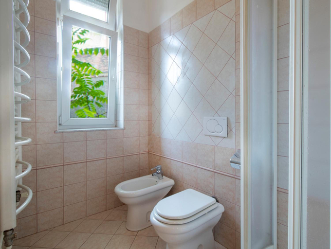 Bathroom 3, Centar 2, Zagreb