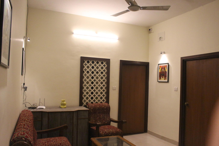 Public Area 2, Safarnama Varanasi, Varanasi