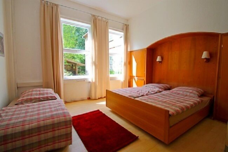 Bedroom 2, Campinghotel Eulenburg - Hostel, Osterode am Harz