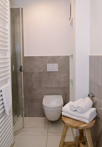Bathroom 5, Hotel No. 11, Coesfeld