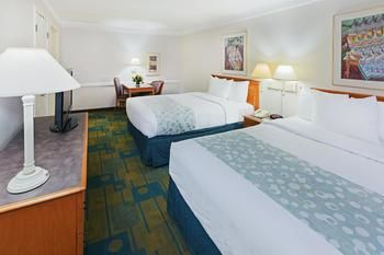 Others 3, Super 8 by Wyndham Eagle Pass, Maverick