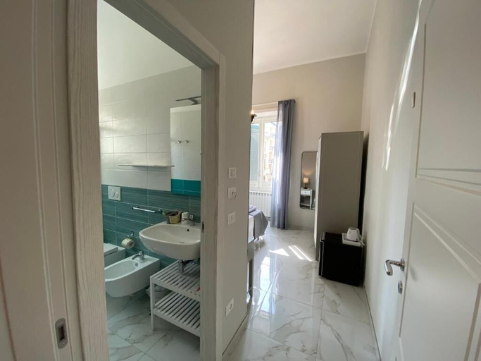 Bathroom 5, La Fitolacca B&B, Lecce