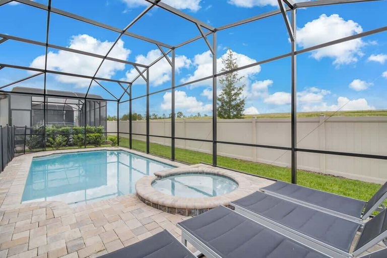 Private spa tub, Upscale 9BR Stay With Pool and Themed Rooms, Osceola