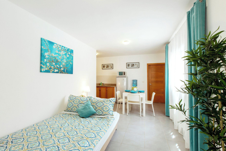 Living area 4, SUNNY SUITES playa LOS CORALES, Salvaleon de Higuey