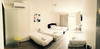 Others 4, Sydney Riseon Hotel, Sydney
