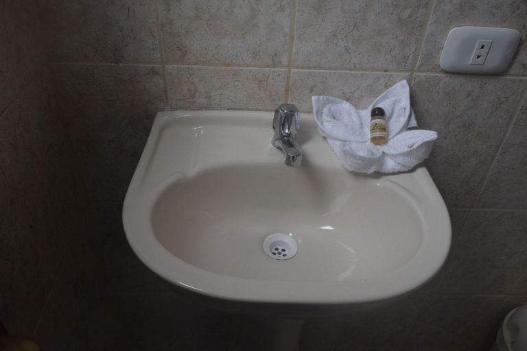Bathroom 3, HOTEL VALLE DORADO, Urubamba