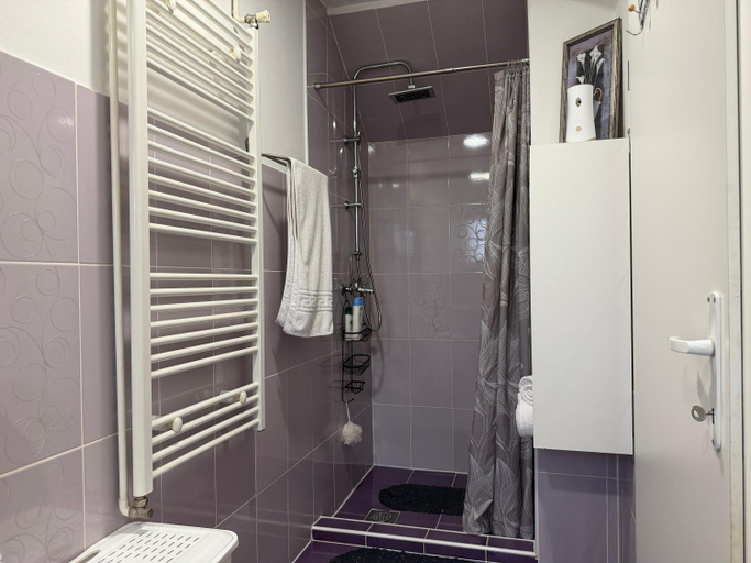 Bathroom 2, Guesthouse Ella, Slunj