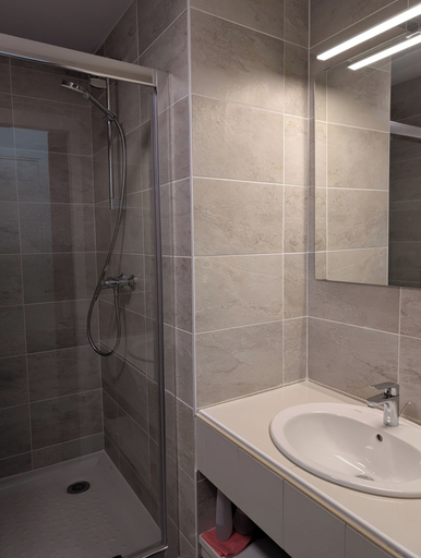 Bathroom 3, Village Cévéo de Luz-Saint-Sauveur, Hautes-Pyrénées