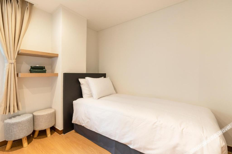 Bedroom 2, Hotel First Stay Myeongdong, Jung