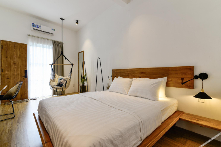 Bedroom 2, Leaf Signature Hotel - La Group, District 3