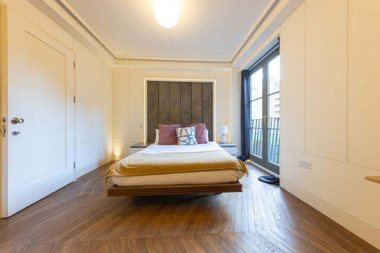 Room 3, 10a OG Primrose Hill Townhouse-industrial Chic Design 10, London