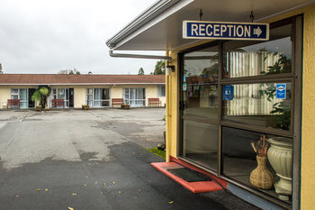 Others 5, Ascot Motor Lodge, Buller