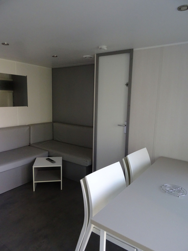 Bedroom 4, Domaine du Lac Chambon, Puy-de-Dôme