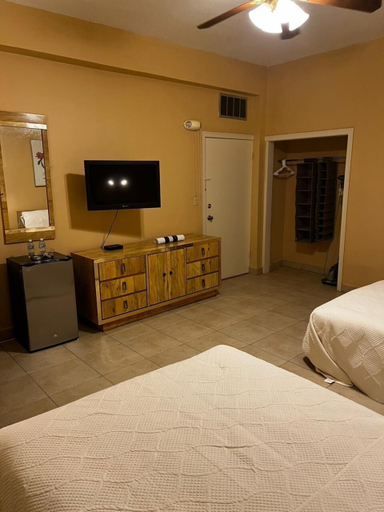 Bedroom 2, Meson Del Rey, Nuevo Laredo