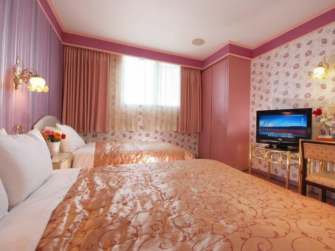 Bedroom 3, Chiao Yua Hotel, Taichung