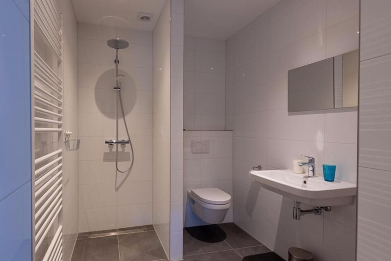 Bathroom 3, Hostellerie Horst, Horst aan de Maas