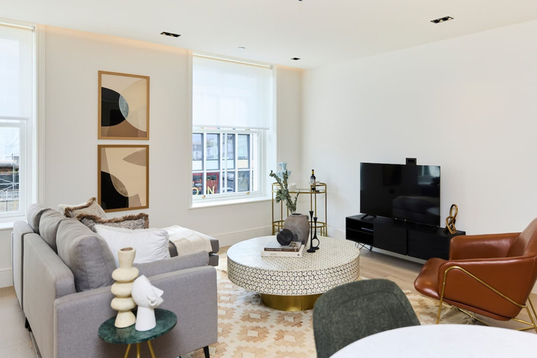 Room 4, Pembridge Residence Bright Stylish Notting Hill 10, London