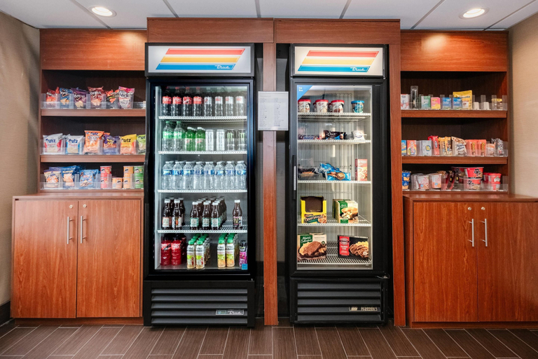 Food & Drinks 5, Comfort Suites Effingham Central, Effingham