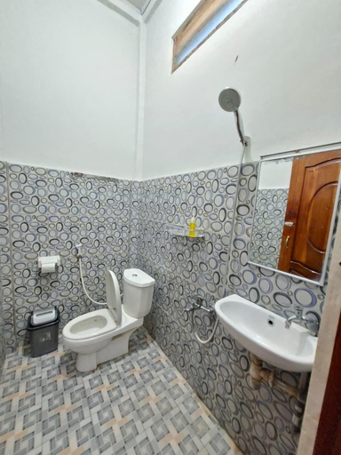 Bathroom 3, Golo Tango Homestay, West Manggarai