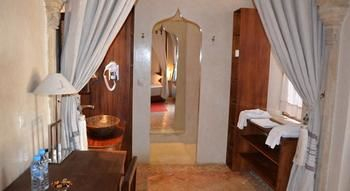 Others 3, Riad Amaris, Rabat