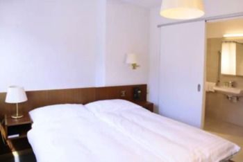 Others 3, Hotel de la Poste, Martigny