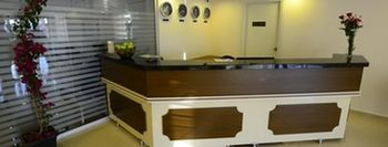 Others 2, Dort Mevsim Suit Otel, Merkez