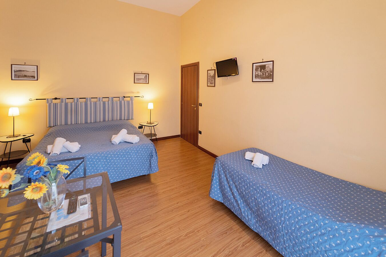 Bedroom 4, P.C. BOUTIQUE MEDINA H. CENTRO by ClaPa Group Dislocated Hospitality, Napoli