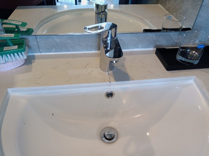 Bathroom 3, Apartment Beach Nha Trang Sea View, Nha Trang