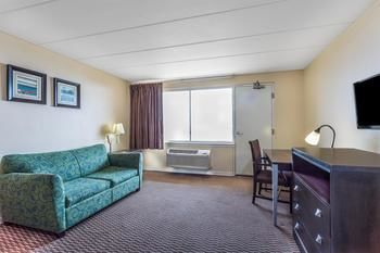 Others 2, Aquarius Hotel, Virginia Beach