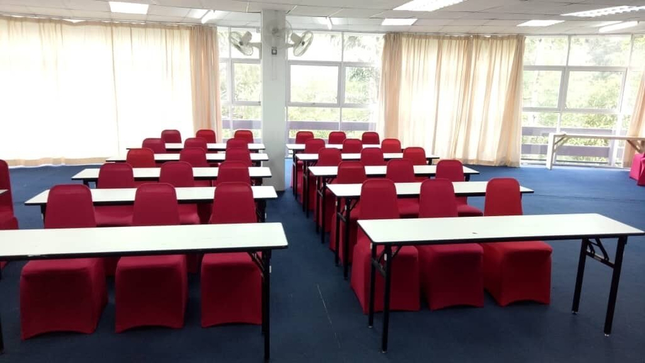Meeting facility, The Pines, Raub