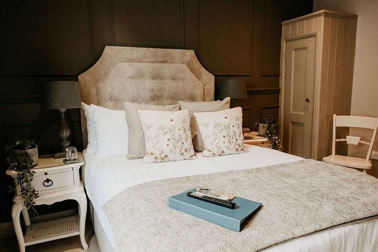 Bedroom 3, The Boot at Melbourne, Derbyshire