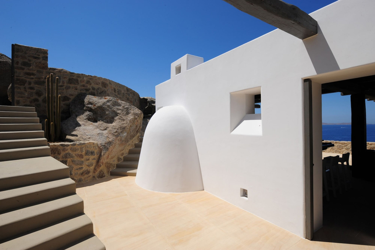 Room 5, Etoile in Tourlos With 7 Bedrooms and 9 Bathrooms, South Aegean