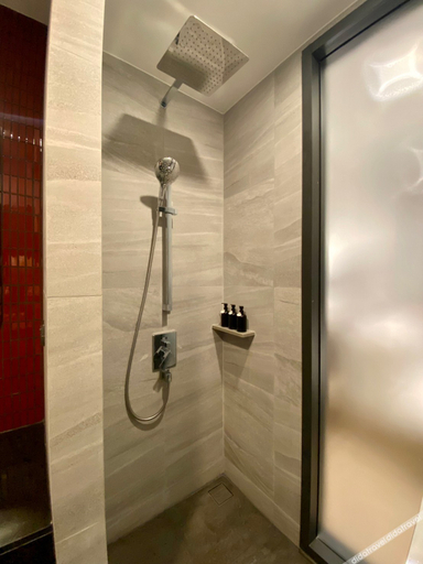 Bathroom 4, The Edge Central Pattaya by WCC, Pattaya