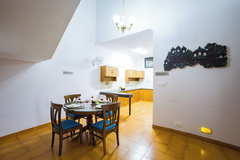 Dining 4, Alaya Stays Mehar Villa 3BHK With Garden, Solan